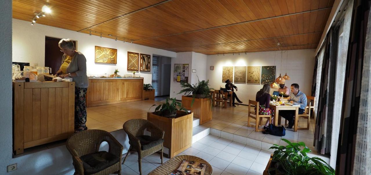 Hotel Le Garni Кигали Екстериор снимка