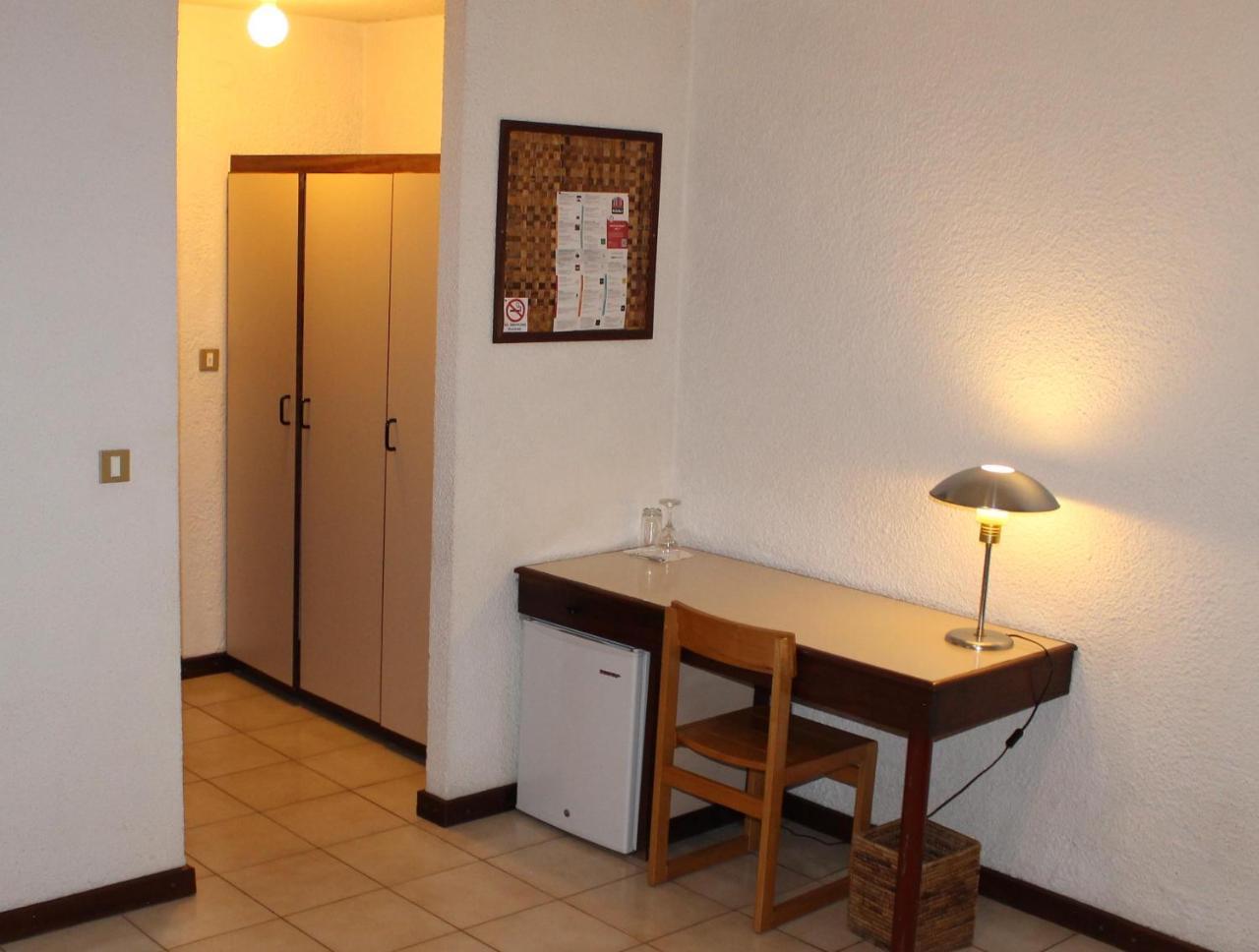 Hotel Le Garni Кигали Екстериор снимка